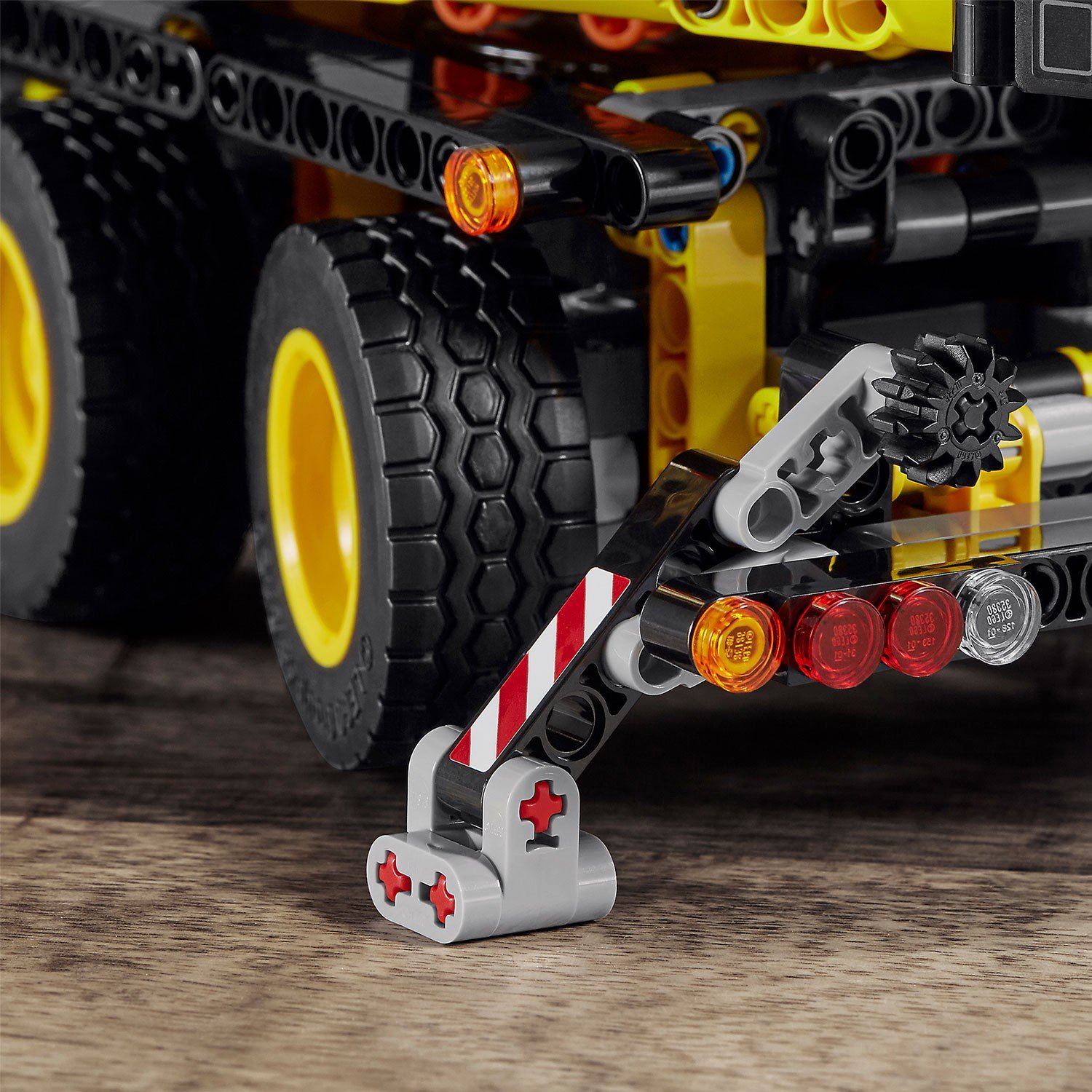 Обзор конструктора Lego Technic 42108 Мобильный кран